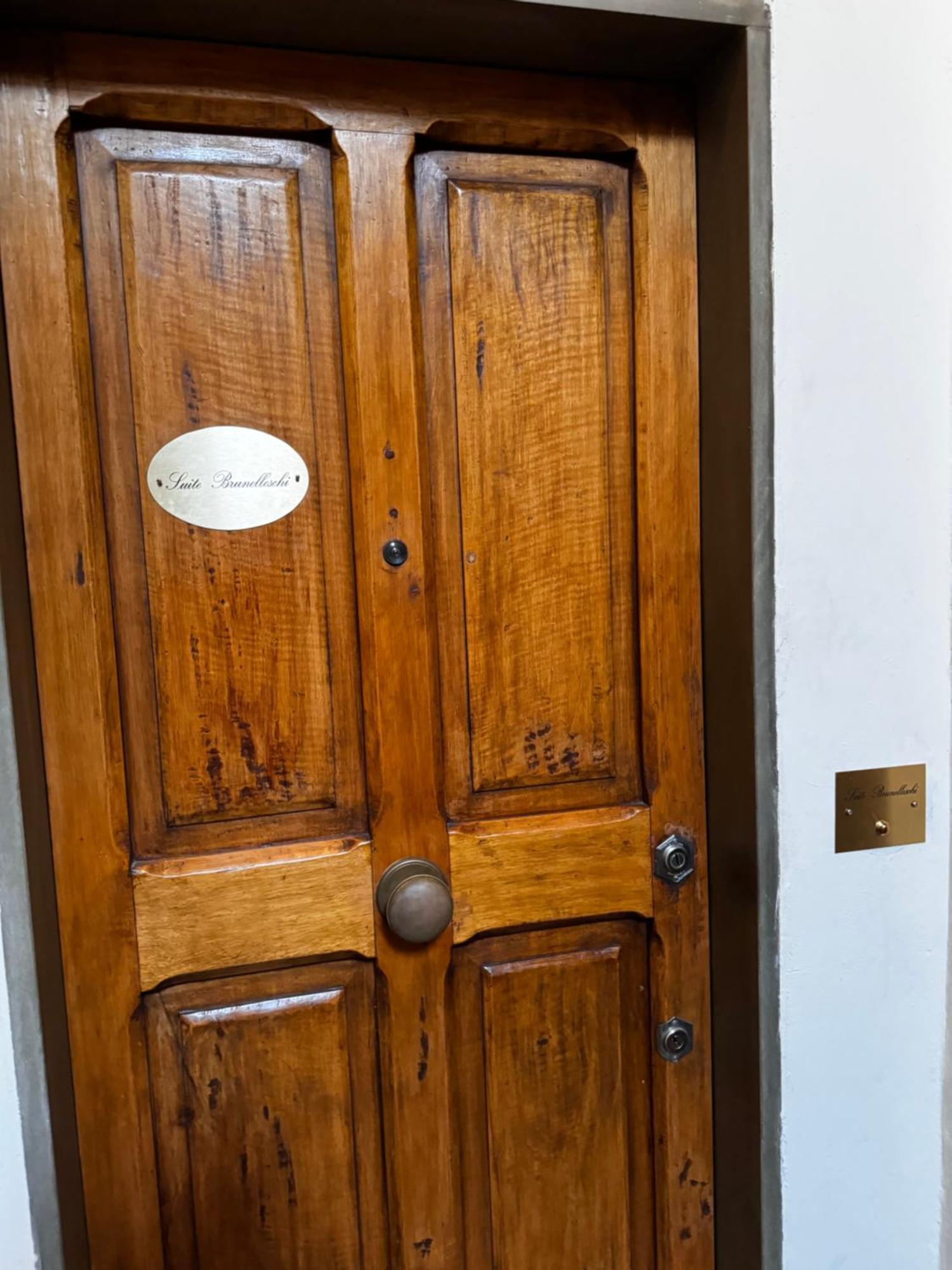 Suite Brunelleschi Florence - 14Th Century Suite Just 120 Steps From Cathedral - Intero Appartamento Exteriör bild